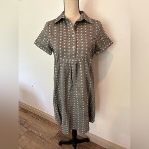 Max Studio XS Shift  Dress Grey Patterned V Neck Collared Button NWOT